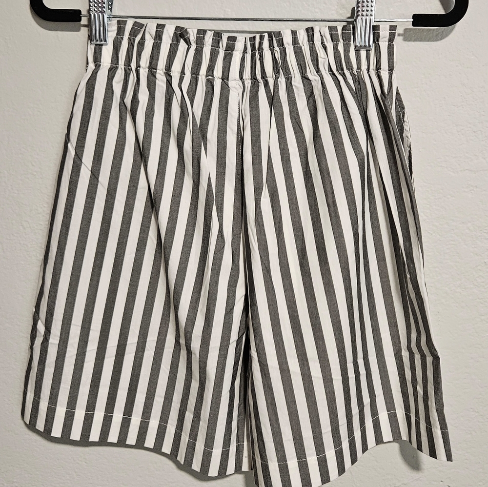 Sanctuary Striped Gray Women's Shorts - Picture 5 of 9